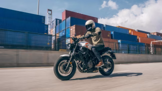 XSR700